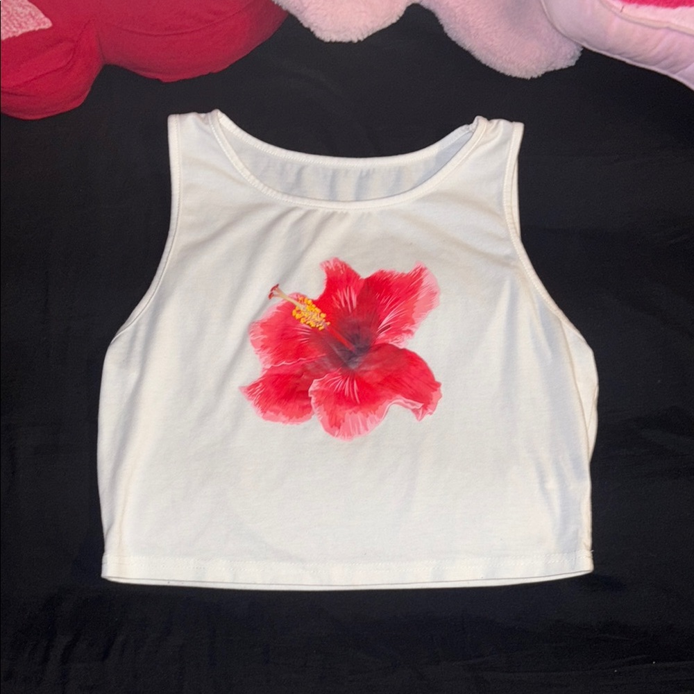 ☀️🛍️ 3/$10 White Crop Top with Red Flower Design 🛍️☀️